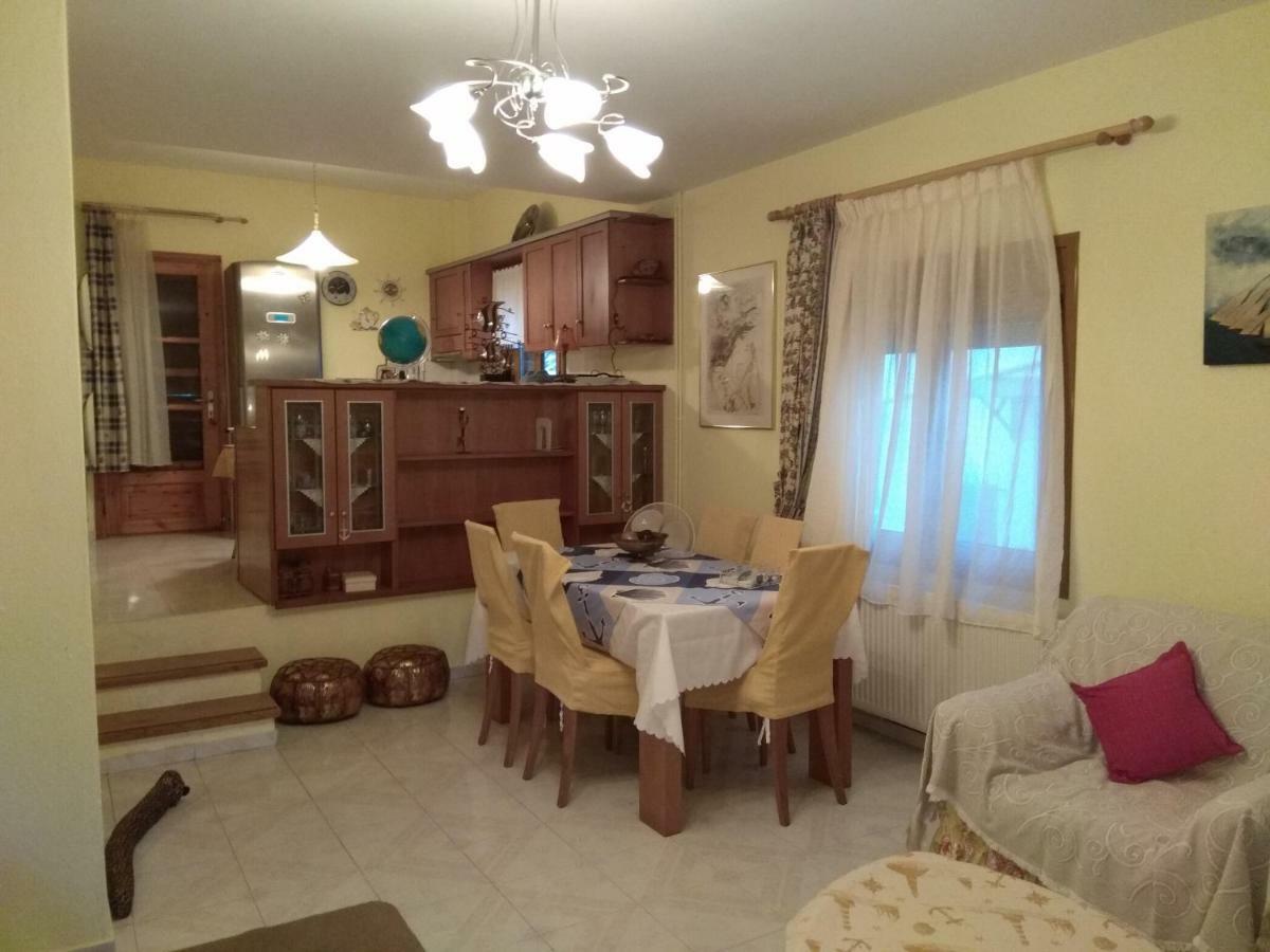 Family Seaside House In Mouries Villa ปาลาเรีย ดิโอนิซีอู ภายนอก รูปภาพ